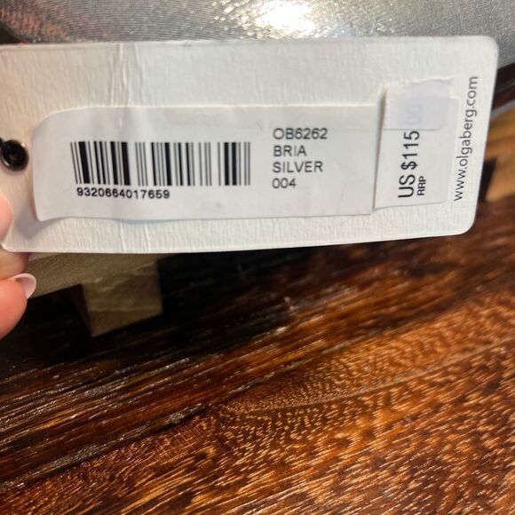 Olga Berg Bria Crystal Fringe Clutch in Silver. New with flaw. Gorgeous! - Picture 15 of 16